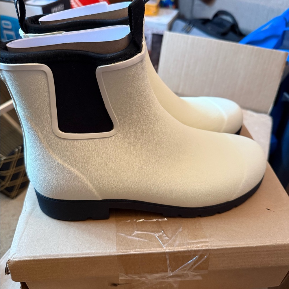 Quince Cream and Black Boots
